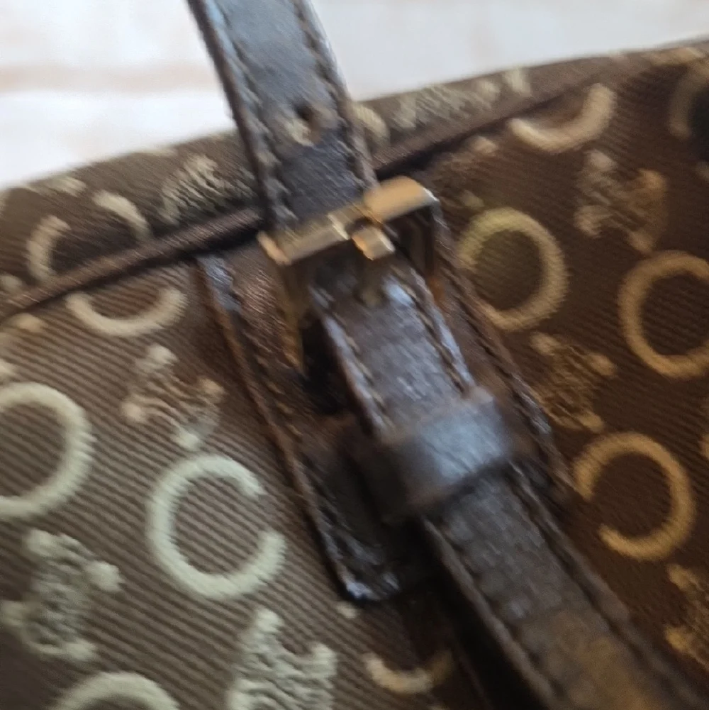 Vintage Celine Tote Handbag in Brown and Cream - Picture 10 of 11